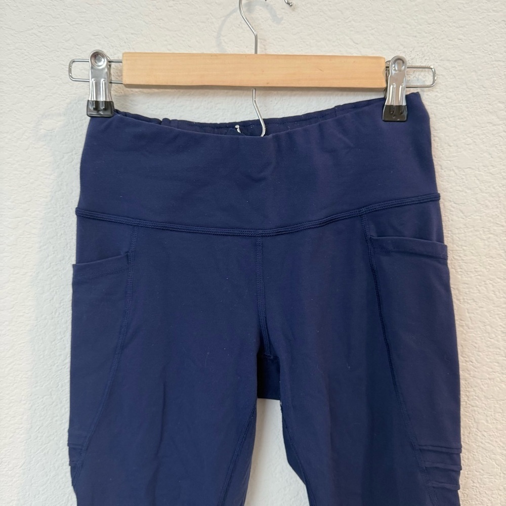 Oiselle- Pocket Jogger Navy 3/4 Tights - Size 2 — image 3 of 8